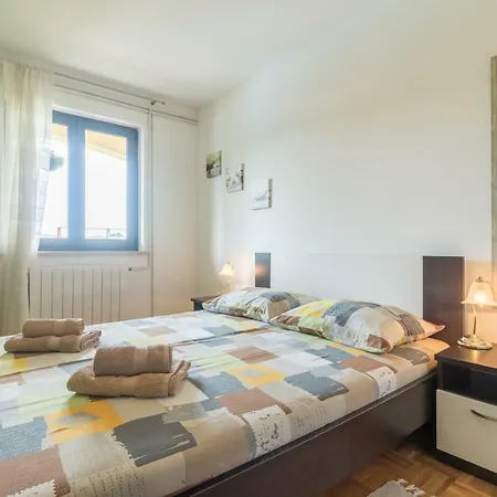Holiday House 