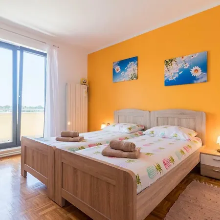 Holiday House 
