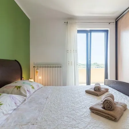 Holiday House 