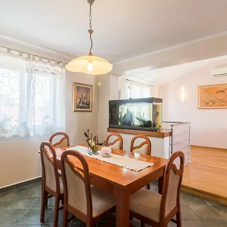Vila Holiday House 