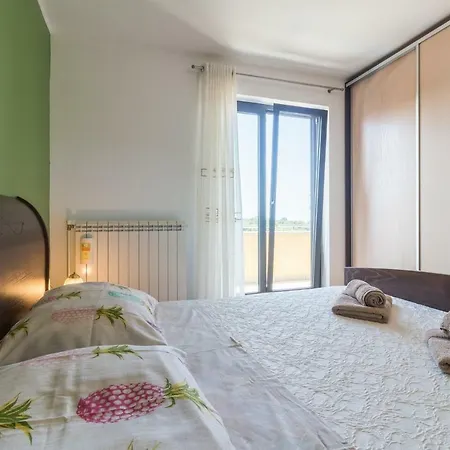 Holiday House 