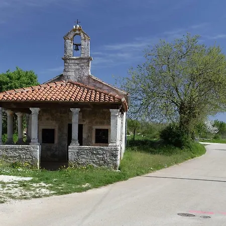 Holiday House 