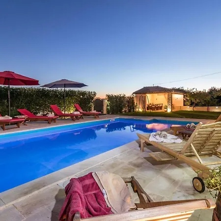 Holiday House 